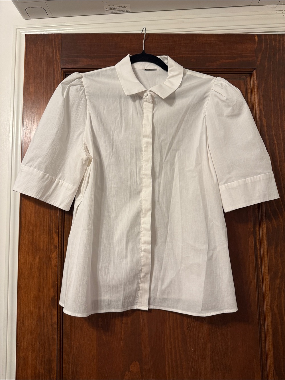 Elie Tahari White Short-Sleeve Puff Shoulder Button-Down Blouse